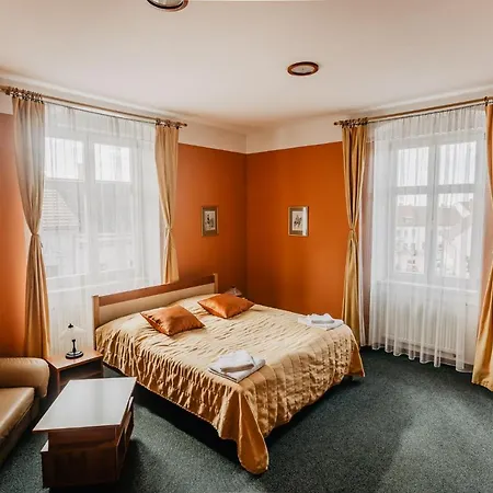U Valdicke Brany Hotel Jicin