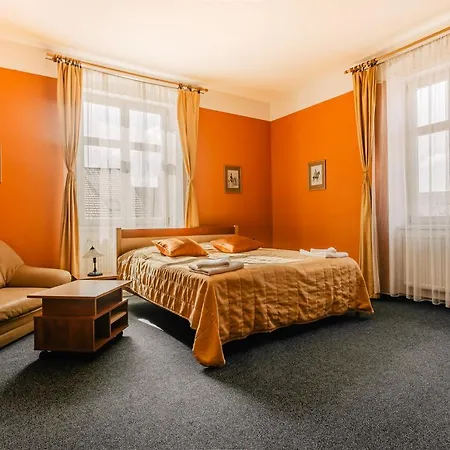 U Valdicke Brany Hotel Jicin